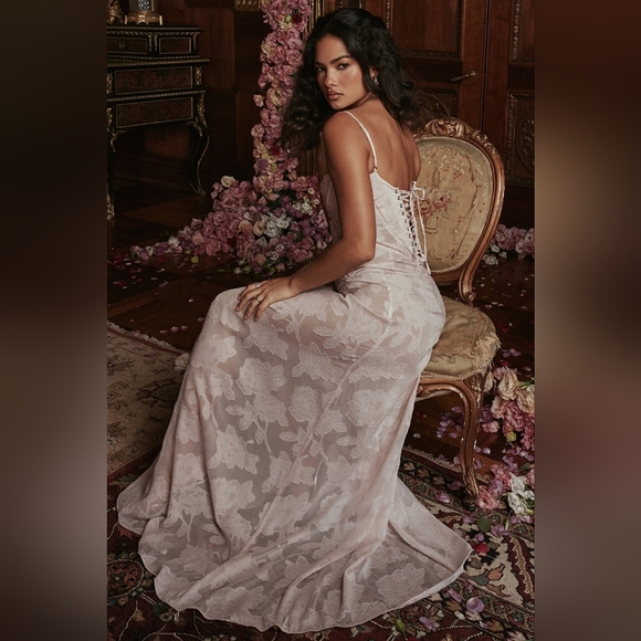 House Of CB Seren Blush soft pink floral lace back maxi dress L - Picture 2 of 9